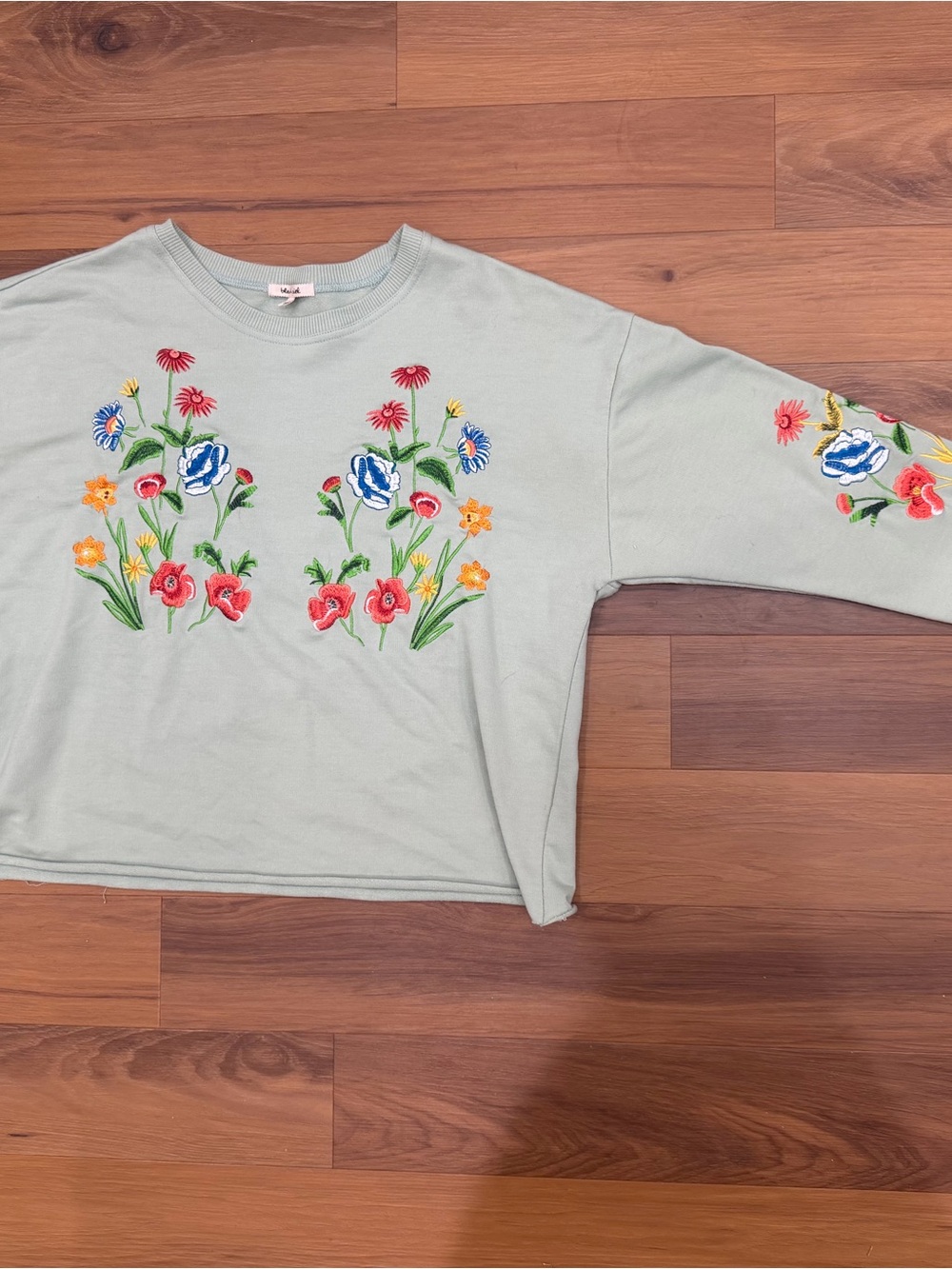 bleuh ciel Mint Green Floral Embroidered Crewneck Sweatshirt